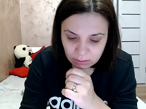 LorraGrey online show from 02-09-26, 06:50