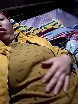 Snapshot of hot-luna- chatting on 02-06-26, 07:50 hot-luna- online show from 02-06-26, 07:50