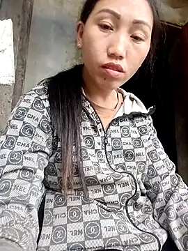 Snapshot of hot-luna- chatting on 02-16-26, 10:22 hot-luna- online show from 02-16-26, 10:22