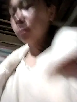 Snapshot of Bella-222 chatting on 03-02-26, 12:24 Bella-222 online show from 03-02-26, 12:24