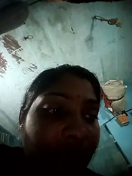 Snapshot of Hotty_raghni chatting on 02-14-26, 03:09 Hotty raghni online show from 02-14-26, 03:09