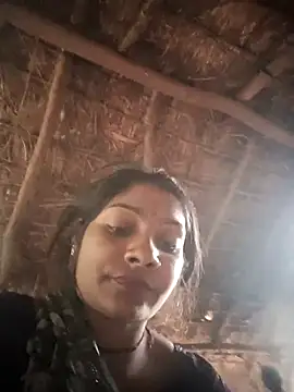 Snapshot of Hotty_raghni chatting on 02-18-26, 02:40 Hotty raghni online show from 02-18-26, 02:40