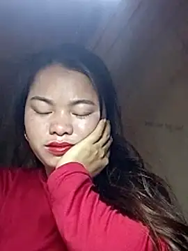 Snapshot of emlylyxinh chatting on 02-08-26, 08:01 emlylyxinh online show from 02-08-26, 08:01