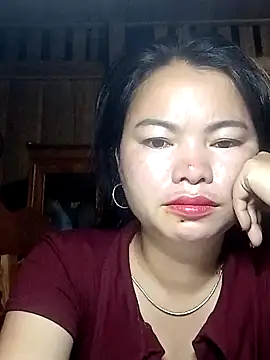 Snapshot of emlylyxinh chatting on 02-24-26, 06:17 emlylyxinh online show from 02-24-26, 06:17