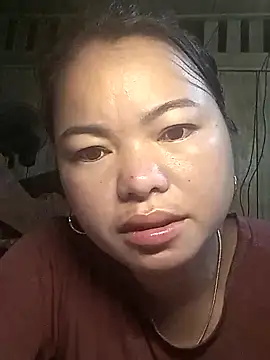 Snapshot of emlylyxinh chatting on 02-25-26, 07:23 emlylyxinh online show from 02-25-26, 07:23