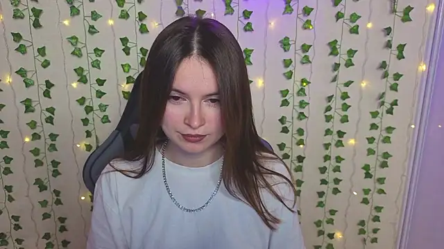 AliceIMonta online show from 02-27-26, 04:18