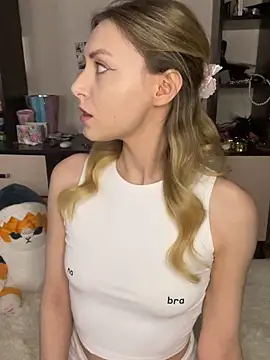 Leecey online show from 02-22-26, 11:53