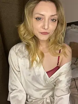 Leecey online show from 03-06-26, 10:17