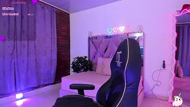 Snapshot of ZAYRA_TAY chatting on 02-02-26, 11:53 ZAYRA TAY online show from 02-02-26, 11:53