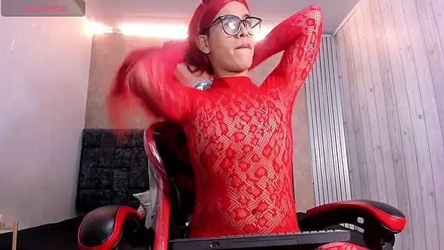 Snapshot of scarlettqueenx chatting on 02-06-26, 08:56 scarlettqueenx online show from 02-06-26, 08:56