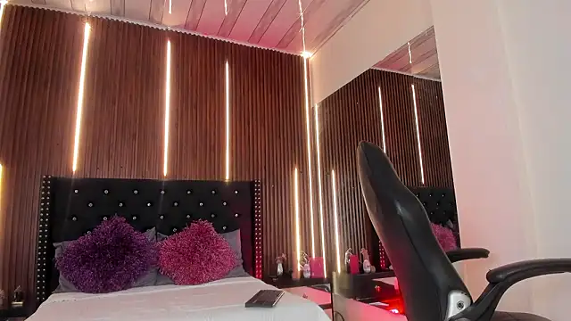 Snapshot of Viannca__ chatting on 03-14-26, 04:29 Viannca online show from 03-14-26, 04:29