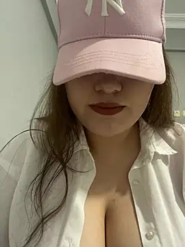 Snapshot of maryam-6 chatting on 02-12-26, 09:21 maryam-6 online show from 02-12-26, 09:21