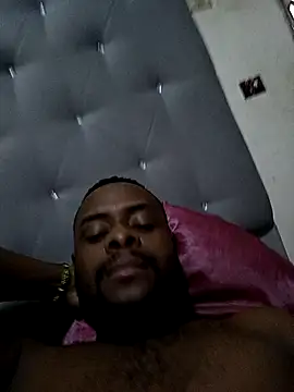 Snapshot of Tuverdugo12 chatting on 02-16-26, 02:24 Tuverdugo12 online show from 02-16-26, 02:24