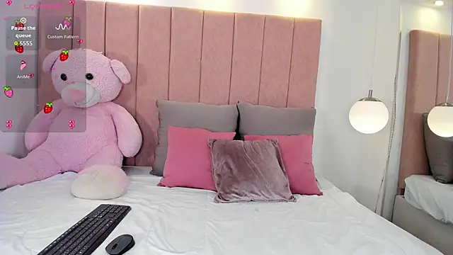 megan sofiaa  online show from 02-24-26, 01:20