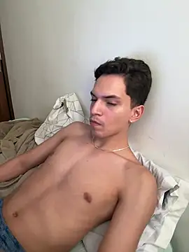 Snapshot of Heliox_noir chatting on 02-04-26, 09:42 Heliox noir online show from 02-04-26, 09:42