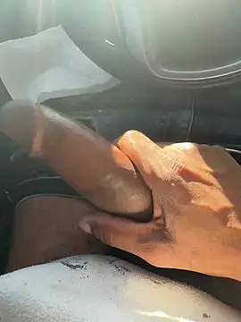 Snapshot of BIG11ONDECK chatting on 02-18-26, 04:47 BIG11ONDECK online show from 02-18-26, 04:47