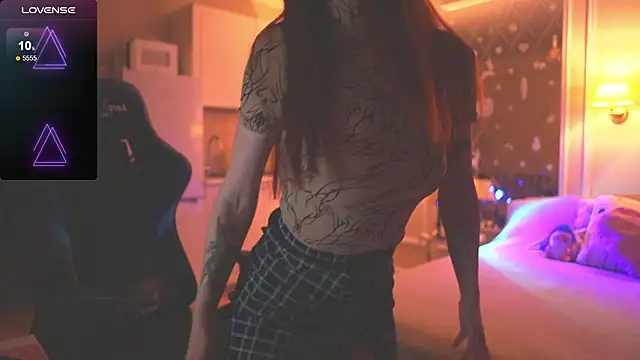 foxy red  online show from 02-02-26, 09:24