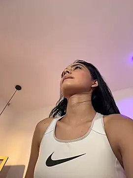 Doll Alaia  online show from 02-27-26, 07:47