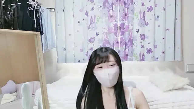 Snapshot of MOE_o0 chatting on 02-21-26, 03:18 MOE o0 online show from 02-21-26, 03:18