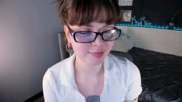 Maykinkya online show from 03-26-26, 02:00