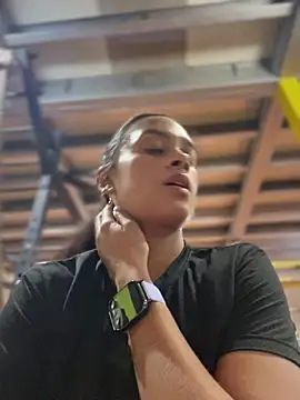 Snapshot of LunaHeat chatting on 02-12-26, 03:07 LunaHeat online show from 02-12-26, 03:07