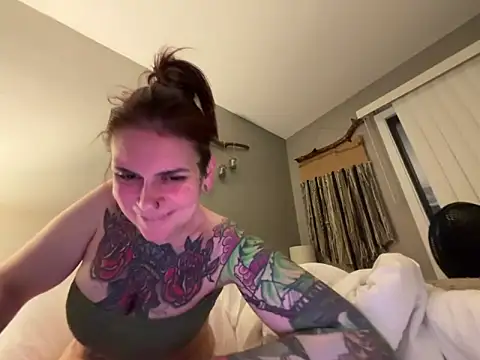 Snapshot of Sexysanka chatting on 02-19-26, 04:19 Sexysanka online show from 02-19-26, 04:19