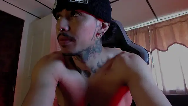 Snapshot of D3v1L88 chatting on 02-05-26, 05:39 D3v1L88 online show from 02-05-26, 05:39