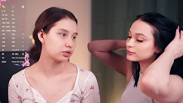 Snapshot of ZofiaSoshnik chatting on 02-11-26, 06:51 ZofiaSoshnik online show from 02-11-26, 06:51