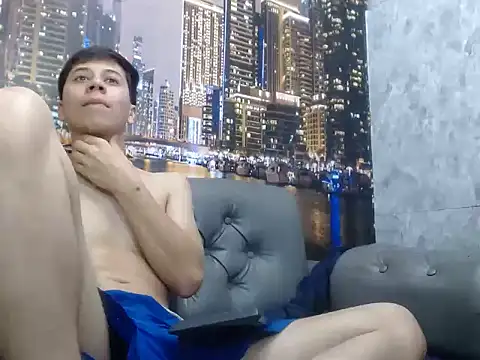 Snapshot of santiago_xxxcol chatting on 02-13-26, 12:06 santiago xxxcol online show from 02-13-26, 12:06