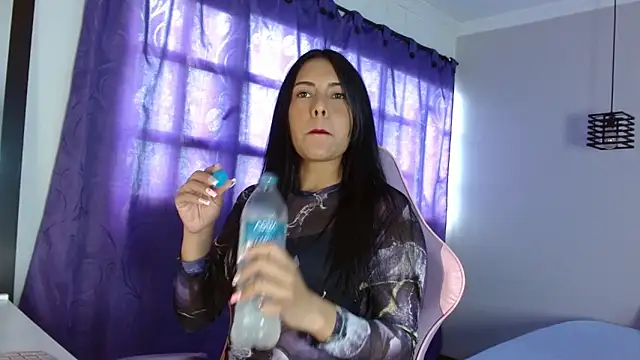 Snapshot of VelvetRosss chatting on 02-23-26, 07:44 VelvetRosss online show from 02-23-26, 07:44