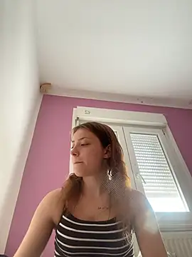 Snapshot of SofieKayla chatting on 04-10-26, 02:11 SofieKayla online show from 04-10-26, 02:11