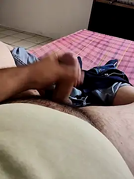 Carlos0294 online show from 04-14-26, 08:48