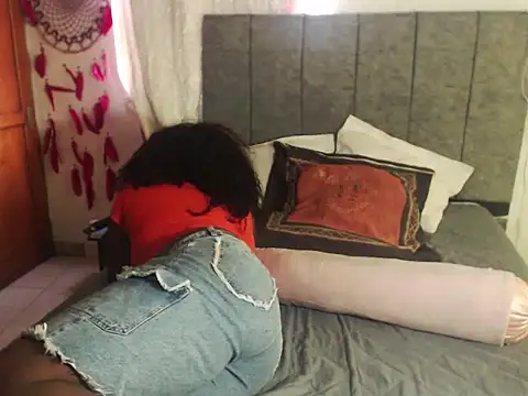 karlaebony online show from 02-14-26, 06:15