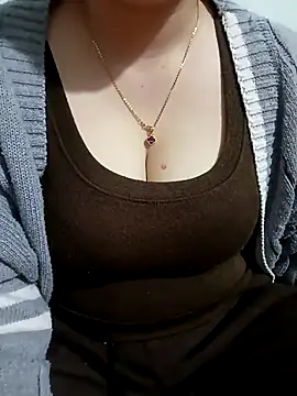 Snapshot of Tulip_ii chatting on 02-03-26, 02:53 Tulip ii online show from 02-03-26, 02:53