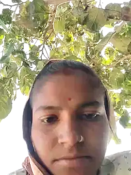 Snapshot of Gungun_thakur chatting on 02-10-26, 07:23 Gungun thakur online show from 02-10-26, 07:23