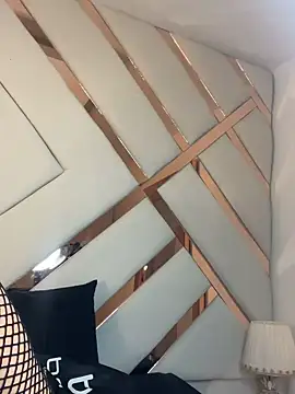 Nia Crawford online show from 02-01-26, 04:33