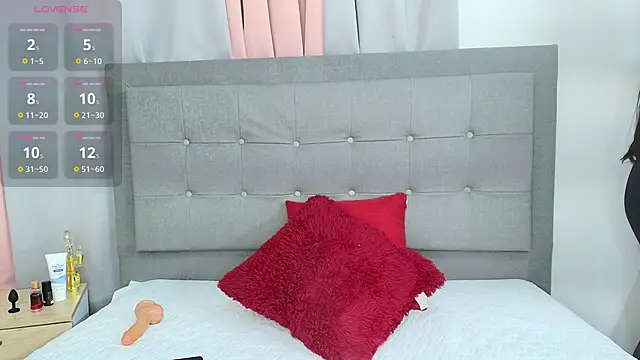 Snapshot of Karla_94 chatting on 02-21-26, 11:55 Karla 94 online show from 02-21-26, 11:55