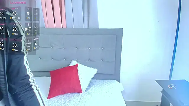 Snapshot of Karla_94 chatting on 02-24-26, 03:59 Karla 94 online show from 02-24-26, 03:59