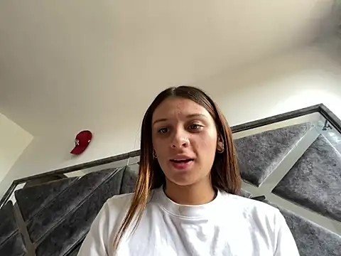 Snapshot of alison_parkerr26 chatting on 02-20-26, 07:14 alison parkerr26 online show from 02-20-26, 07:14