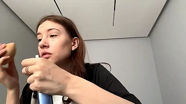 SofiaBlumer online show from 02-08-26, 05:11