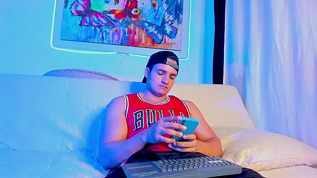 Snapshot of jhon_nicolas chatting on 02-10-26, 08:35 jhon nicolas online show from 02-10-26, 08:35