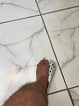 Snapshot of Gordinho_dos_pes chatting on 02-16-26, 09:00 Gordinho dos pes online show from 02-16-26, 09:00