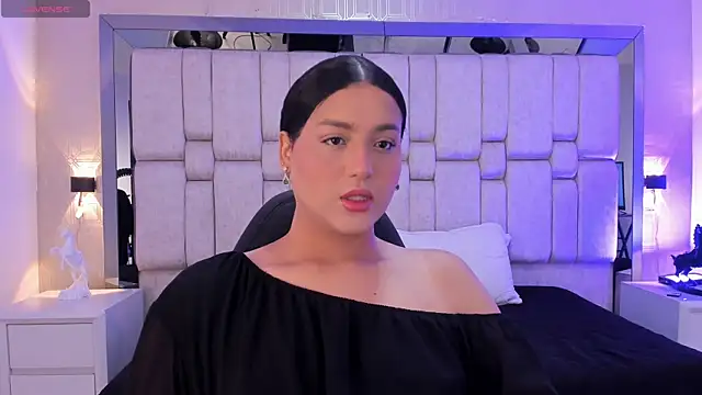 Snapshot of ValeryCooper18 chatting on 02-07-26, 07:39 ValeryCooper18 online show from 02-07-26, 07:39