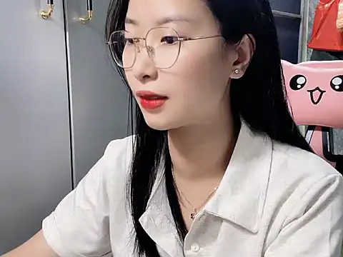 Snapshot of Linne6789 chatting on 03-02-26, 03:09 Linne6789 online show from 03-02-26, 03:09