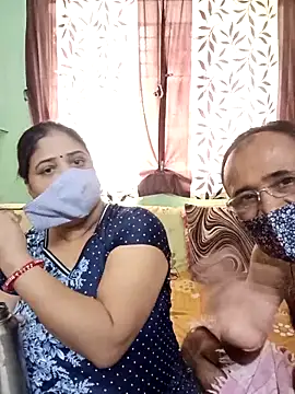 Snapshot of HoneyHush chatting on 02-18-26, 06:09 HoneyHush online show from 02-18-26, 06:09