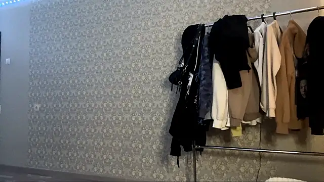 LumPetal online show from 02-17-26, 04:53