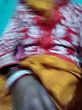 Snapshot of Komal9080 chatting on 02-04-26, 03:18 Komal9080 online show from 02-04-26, 03:18