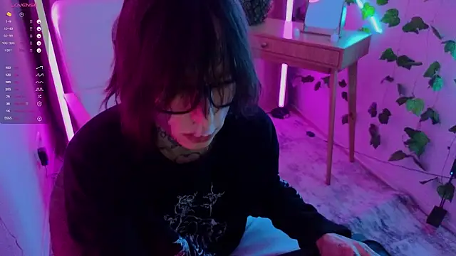 Snapshot of swagamee chatting on 02-11-26, 09:09 swagamee online show from 02-11-26, 09:09