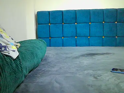 Snapshot of Lebo2004 chatting on 03-06-26, 06:32 Lebo2004 online show from 03-06-26, 06:32