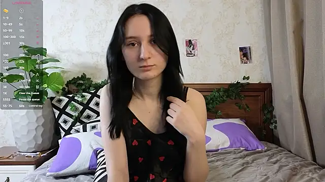 Snapshot of AuburnConfetti chatting on 02-06-26, 06:11 AuburnConfetti online show from 02-06-26, 06:11